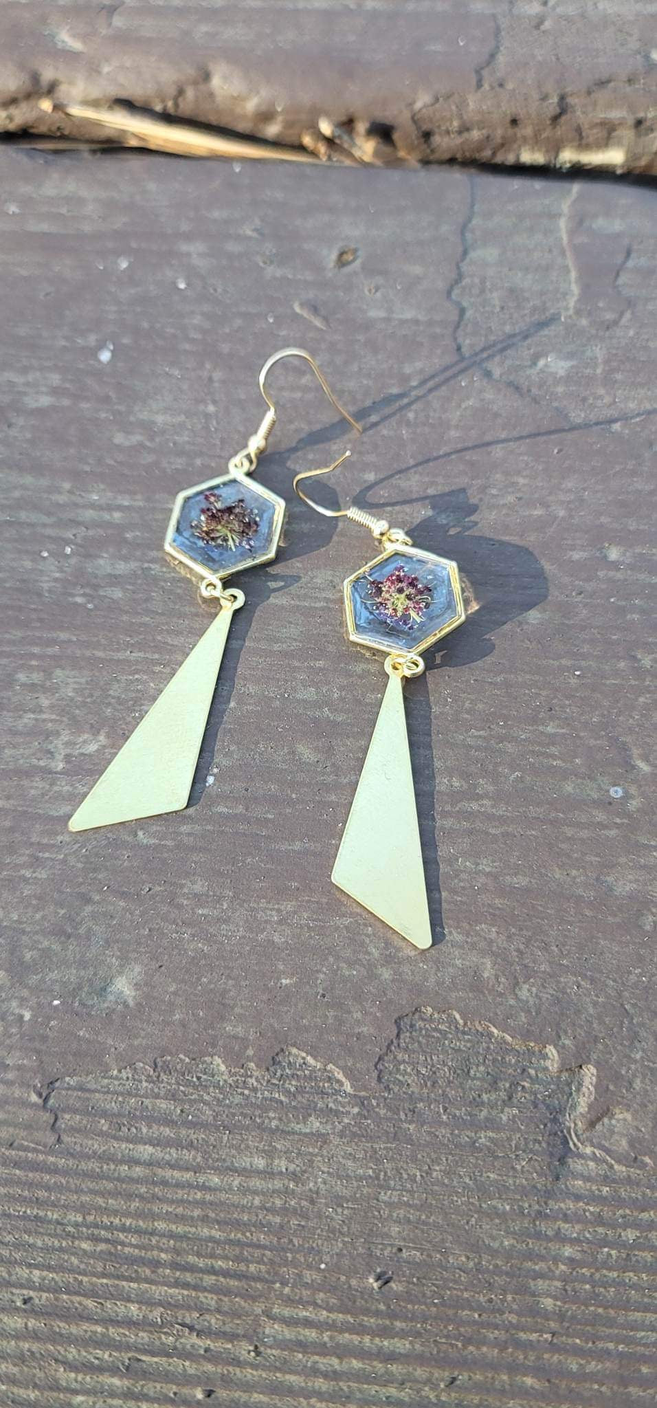 Honeycomb Chocolate Queen Anne's Lace Earrings
